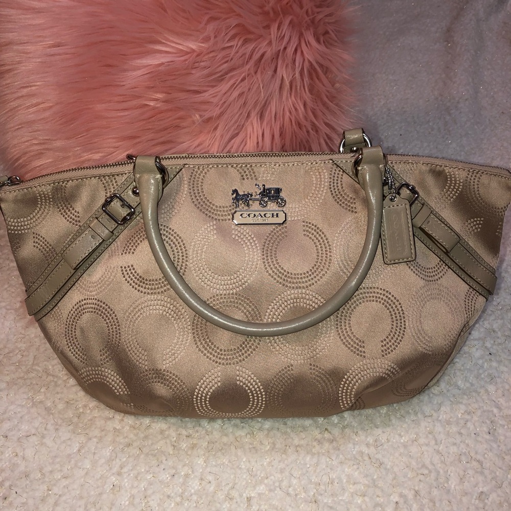 💙👜 Coach Dot Signature Print handbag